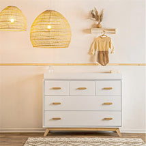 Dadada - Soho 5-Drawer Dresser For Nursery and Bedroom, White/Natural Image 2