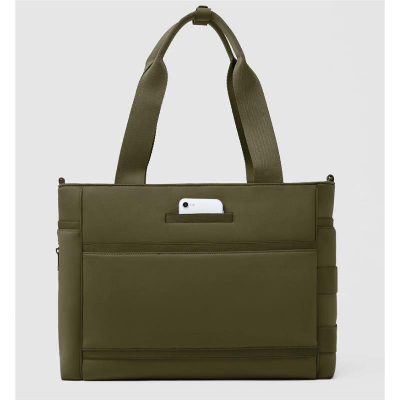 Dagner Dover - Wade Diaper Tote In Dark Moss Image 4