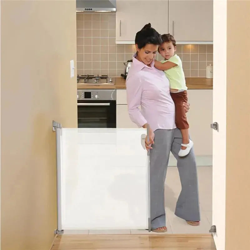 Dreambaby - Indoor/ Outdoor Retractable Mesh Baby Gate Image 2