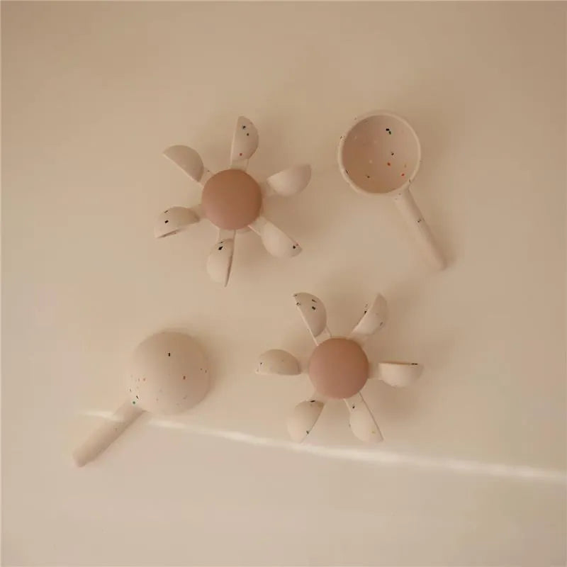 Mushie - Water Wheel Bath Toy Image 7