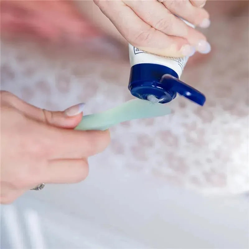 Ola Baby - Diaper Rash Cream Applicator with Suction Base, Lilac Image 7