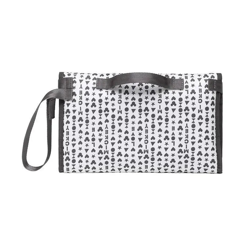 Petunia - Nimber Diaper Clutch + Changer In Love Mickey Mouse Image 3
