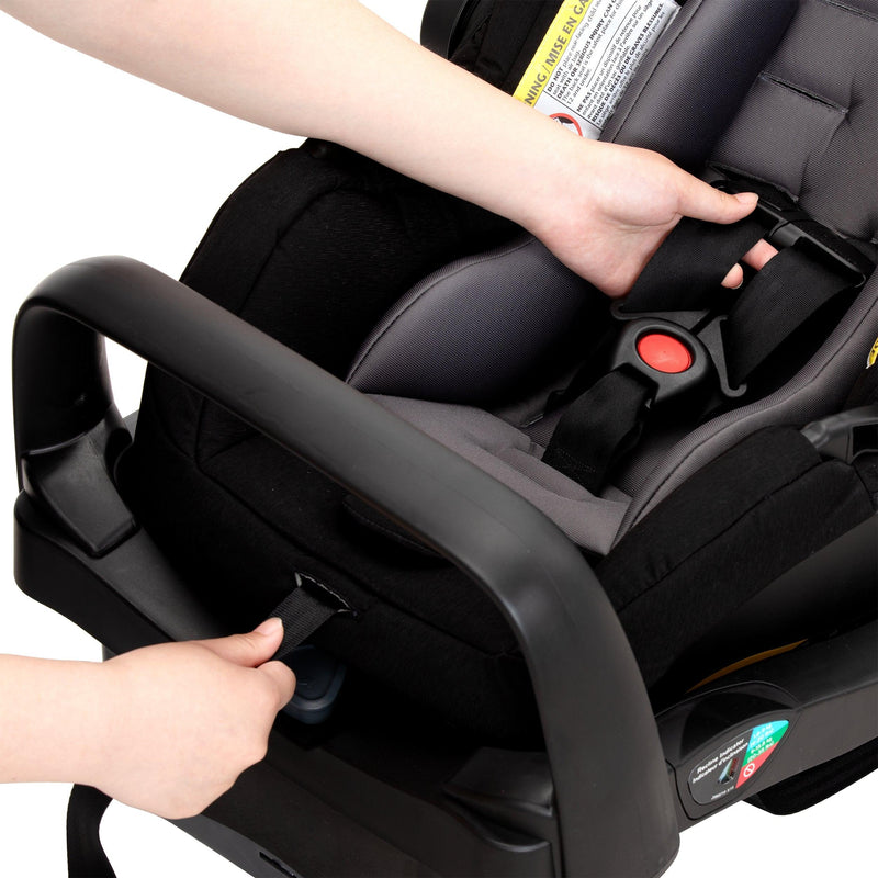 Pivot Xpand Modular Travel System with LiteMax Infant Car Seat - MacroBaby
