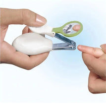 Safety 1st - Clear View Nail Clipper Image 3