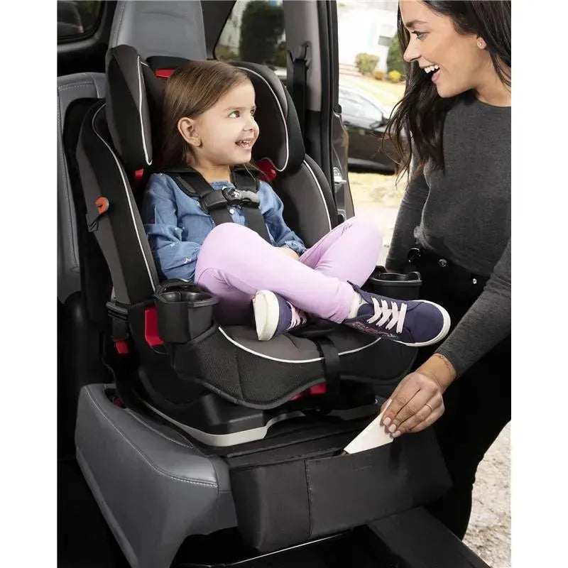 Skip Hop Style Driven Clean Sweep Car Seat Protector Image 4